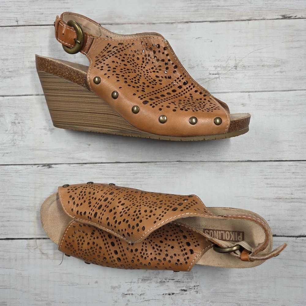 Pikolinos Wedge Sandal Women 40 Tan Leather Laser Cut Perforated Slingback Studs